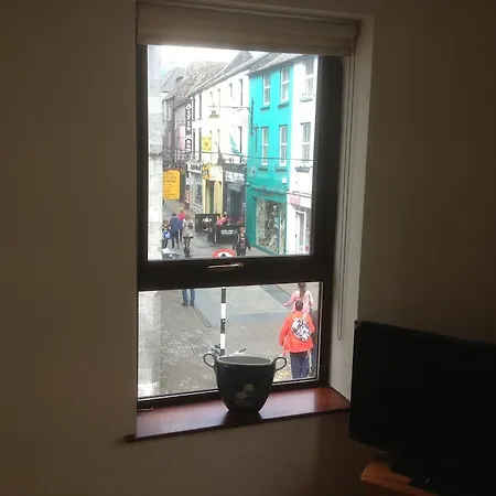 No 1 Middle Street City Centre * Galway